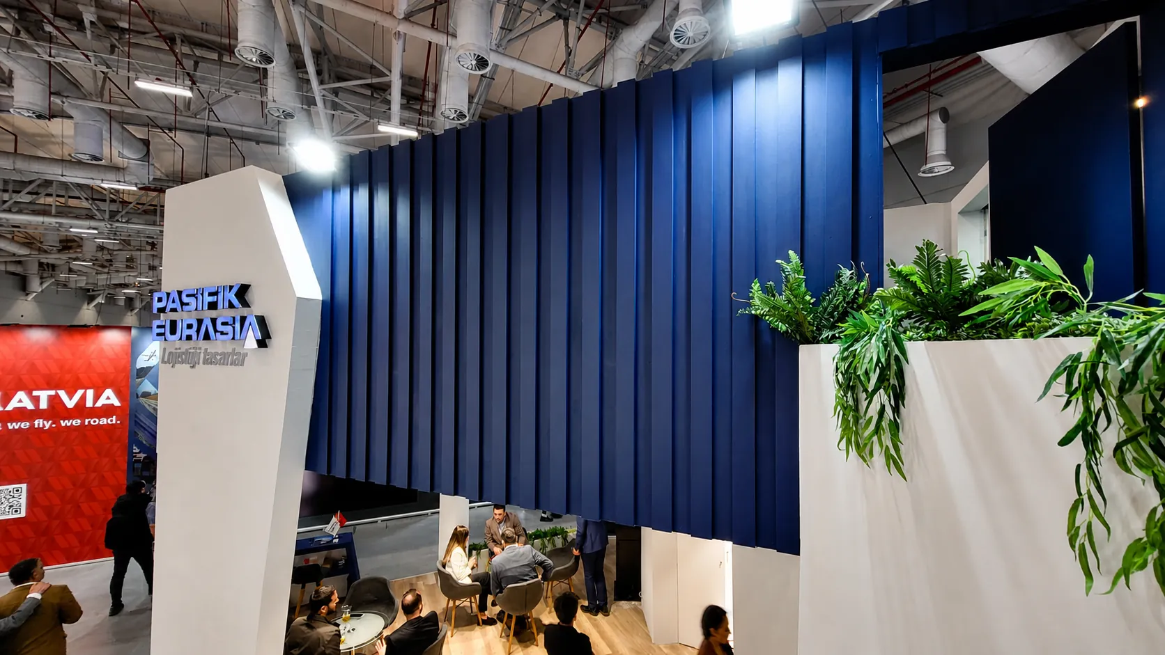 Completed custom exhibition stand from the VAV Group production archive